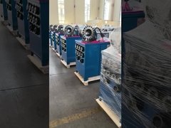 200 pièces/h Machine de crimping de tuyau en caoutchouc Performance fiable avec 600T force de crimping