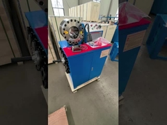 200 pièces/h Machine de crimping de tuyau en caoutchouc Performance fiable avec 600T force de crimping