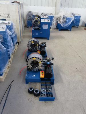 machine de rabattement hydraulique de tuyau du sertisseur 51mm de tuyau de mobile de 12v 24v avec 10 ensembles de matrice