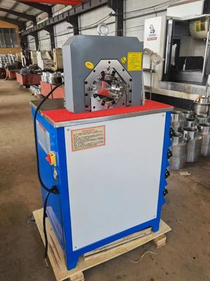 Un bon prix. 3 pouces machine de crimping de tuyau à courant alternatif avec 5,5 kW de puissance du moteur et une excellente force de crimping en ligne