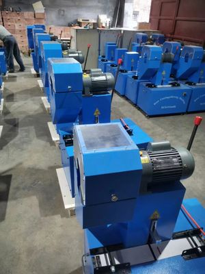 Machine électrique de skiing de tuyau 600 mm X 500 mm X 800 mm 75 kg pour skiing rapide et précis