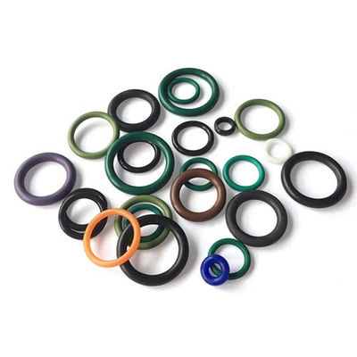 Pression FFKM caoutchouc O Rings Services d'ouverture de moisissure Bonne résistance à l'huile 16-30 N/mm Résistance à la déchirure