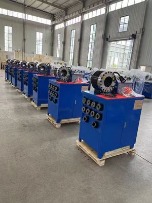 Un bon prix. 2 pouces de haut modèle bleu couleur 10 Die Hydraulique tuyau Crimping Machine Avec 600T force de crimping en ligne