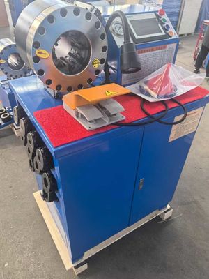 Un bon prix. Système de commande PLC 2 pouces Modèle haut Couleur bleue 10 Dies Hydraulique Pompe Crimping Machine Avec 600T Crimping Force en ligne