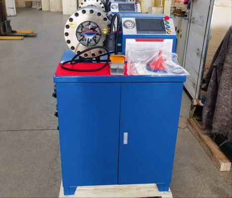 Un bon prix. Écran tactile Siemens 2 pouces Modèle haut Couleur bleue 10 Dies Crimper tuyau / Rubber tuyau Crimping machine Des performances fiables avec 600T force de crimping en ligne