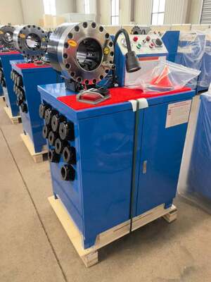 Un bon prix. Machine à sertir les tuyaux en caoutchouc de 2 pouces et 600 tonnes, de 6 mm à 51 mm, modèle supérieur, couleur bleue, tension 220v/380v, avec 10 matrices interchangeables et applications hydrauliques en ligne
