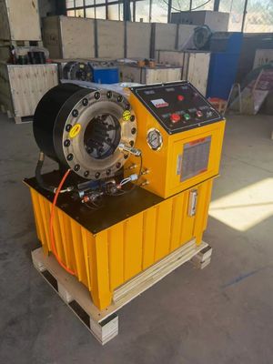 Un bon prix. DX68 Finn Power Hose Crimper 600T de grande précision avec la grande puissance en ligne