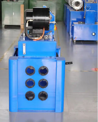 Un bon prix. le C.A. de 6-38mm arrosent la bride au jet de tuyau hydraulique de rabattement de machine faisant la machine en ligne