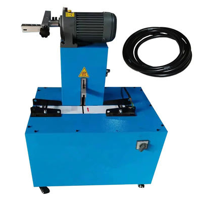 Un bon prix. Machine de coupe de tuyau / caoutchouc de 128 kg avec moteur de coupe de 2850 tours par minute en ligne