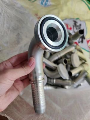 Un bon prix. Acier inoxydable Flanche personnalisée chariot élévateur à fourche raccords de tuyau hydraulique réutilisable Femme mâle raccords de ferrule de tuyau hydraulique en ligne