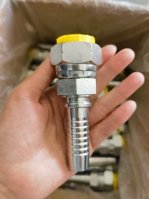 Un bon prix. Différentes matières premières en acier au carbone enduit de fils de tuyaux de pétrole hydrauliques raccords de tuyaux d'acier inoxydable en ligne