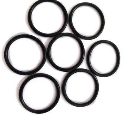 Un bon prix. Couleur noire Différentes normes FFKM caoutchouc résistant à l'huile O Rings pour le scellement des champs de pétrole et de gaz Emballage personnalisable en ligne