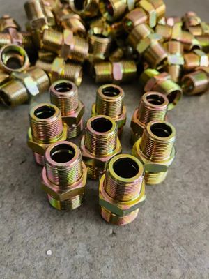 Un bon prix. Adaptateur de fil personnalisé / raccords de tuyau hydraulique raccords de ferrule de tuyau hydraulique de forme égale en ligne