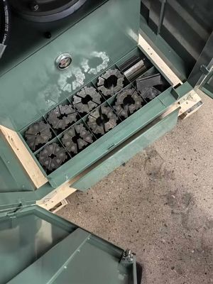 Un bon prix. 2 pouces 6-51 mm électrique verticale nouvelle technologie de forgeage procédé 10 Dies hydraulique tuyau machine de crimping de tuyau en ligne