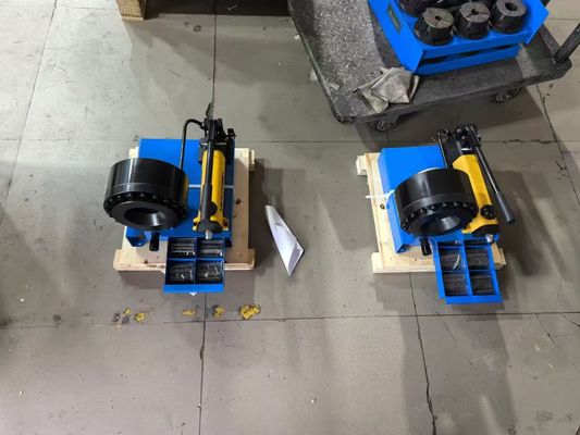 Un bon prix. 6-25mm 1 pouce 0KW machine manuelle de pincement de tuyau / pinceau de tuyau avec 7 matrices couleur bleue pour l'industrie en ligne
