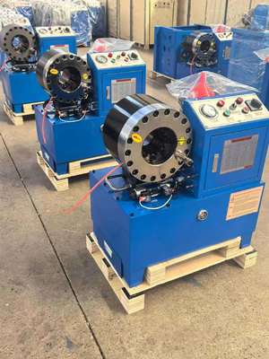 DX68 Machine mobile de décapage de tuyau avec 600T de force de décapage et 200 pièces par heure d'efficacité