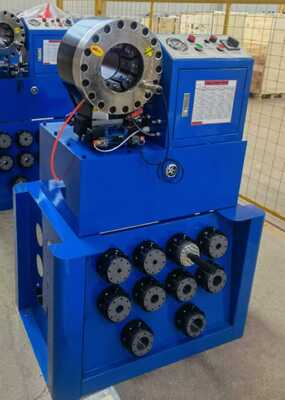 Un bon prix. 2 pouces hydraulique tuyau Crimping machine avec outil de moule de changement rapide et 10 matrices pour le crimping polyvalent en ligne