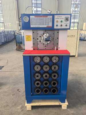 Un bon prix. Système de commande de boutons Machine hydraulique de crimpage de tuyau avec une plage de crimpage de 6-76 mm et une ouverture maximale de 165 mm pour un crimpage efficace en ligne