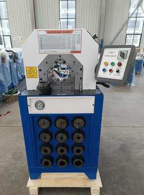 Un bon prix. Machine à sertir les tuyaux hydrauliques de 3 pouces (6-76 mm) avec 15 matrices interchangeables et système de contrôle par boutons en ligne