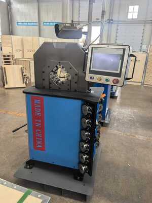 Un bon prix. Machine électrique hydraulique pour le crimpage des tuyaux avec une précision de 0,01 mm et une plage de crimpage de 6 à 102 mm pour une utilisation industrielle en ligne