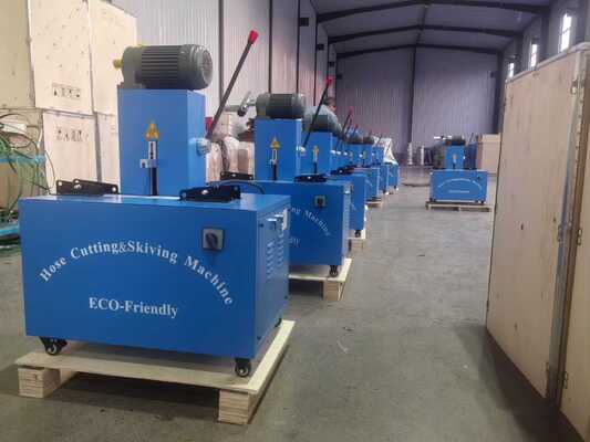 Un bon prix. Machine électrique de coupe et de dénudage de tuyaux 6-51mm avec tension 220V/380V et 10 matrices interchangeables pour usage industriel en ligne