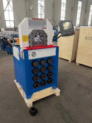 Un bon prix. Machine de sertissage de tuyaux hydrauliques de 3 pouces avec une force de 2800KN, une plage de 6-76 mm et un contrôle PLC en ligne