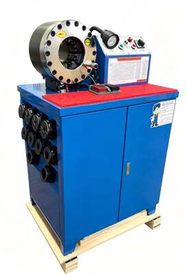 Un bon prix. Machine à sertir les tuyaux en caoutchouc, 2 pouces, 600T, 31,5mpa, modèle supérieur, système de contrôle des boutons de couleur bleue, tension 220v/240v/380v/415v, avec plage de sertissage de 6 à 51mm et 10 matrices interchangeables en ligne