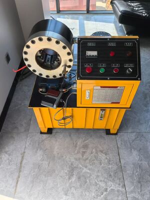 Un bon prix. Machine à sertir les tuyaux hydrauliques de couleur jaune, conception spéciale, 2 pouces, 10 matrices, avec pression de pompe à huile de 31,5mpa, options de tension de 220v/240v/380v/415v et puissance du moteur de 3kw/4kw en ligne