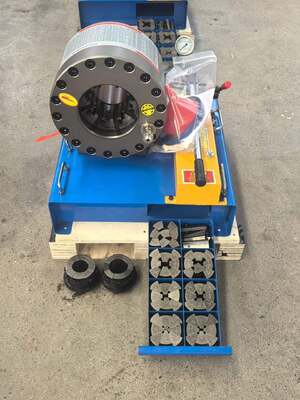 Un bon prix. Up To 51mm Blue Color High Efficiency 600 Ton Pressure Force Manual Hose Crimping Machine No Power Needed From 6-51mm Crimping Range 2 Inch And 10 Interchangeable Dies For Hydraulic Applications en ligne