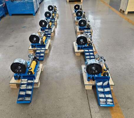 Un bon prix. 1 pouce machine de crimping de tuyau hydraulique manuel de 6 à 25 mm sans tension avec 7 matrices pour les applications hydrauliques pression différente de 31,5 MpA à 60 Mpa selon la demande du client online