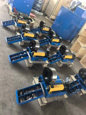 Un bon prix. Machine de sertissage hydraulique manuelle 1 pouce, plage de sertissage de 6 mm à 25 mm, sans tension, avec 7 matrices pour applications hydrauliques, différentes pressions de 31,5 à 60 MPa selon la demande du client online